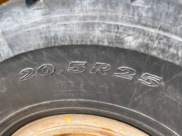 Volvo L 90 (12005744)