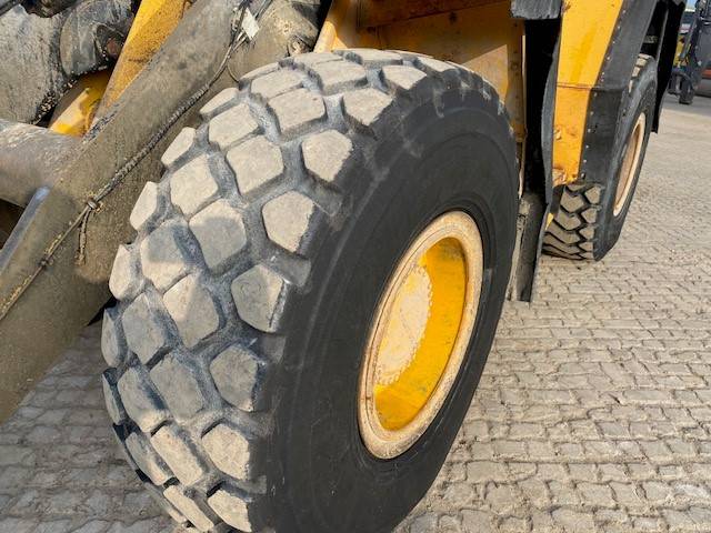 Volvo L 90 (12005744)