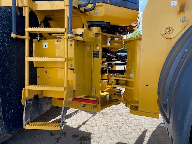 John Deere 744 P MIETE / RENTAL (12002126)