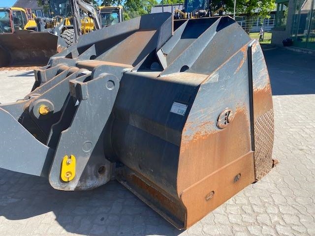 John Deere 744 P MIETE / RENTAL (12002124)