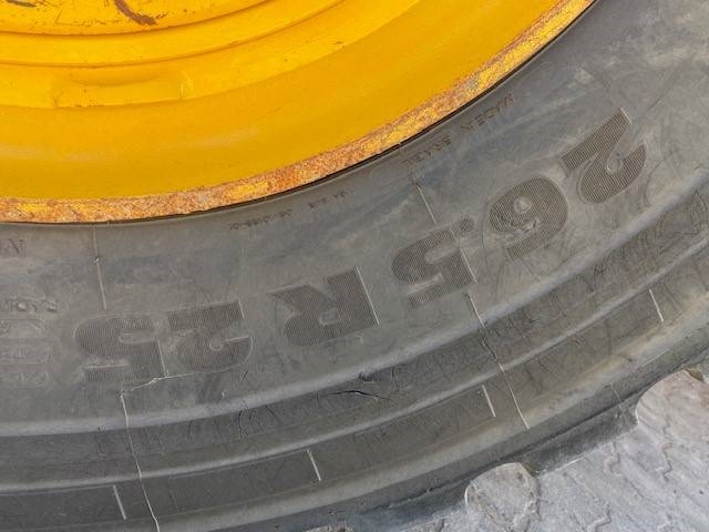 John Deere 744 P MIETE / RENTAL (12002124)