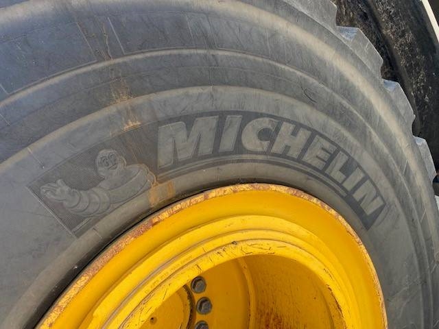 John Deere 744 P MIETE / RENTAL (12002124)