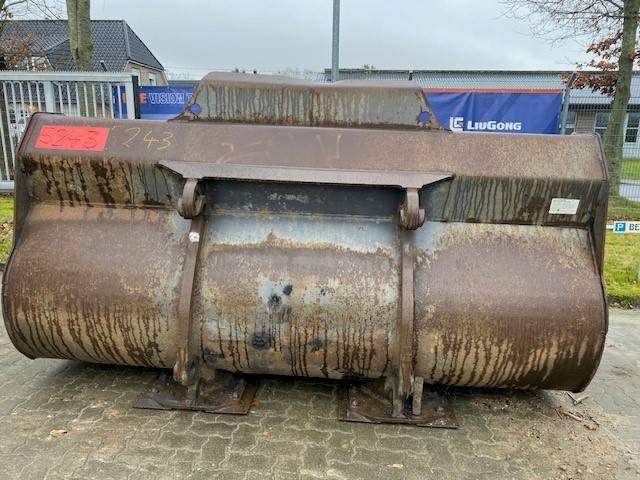 Volvo (5243) 4.0 cbm gebr. Schaufel / bucket