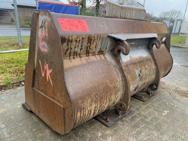 Volvo (5243) 4.0 cbm gebr. Schaufel / bucket