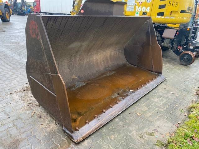 Volvo (5243) 4.0 cbm gebr. Schaufel / bucket