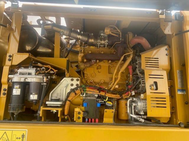 CAT MH 3022-07D ULM MIETE / RENTAL