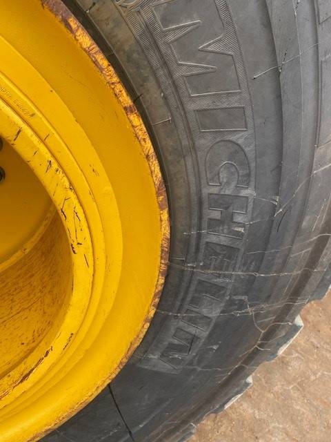 John Deere 744 P MIETE / RENTAL (12002124)