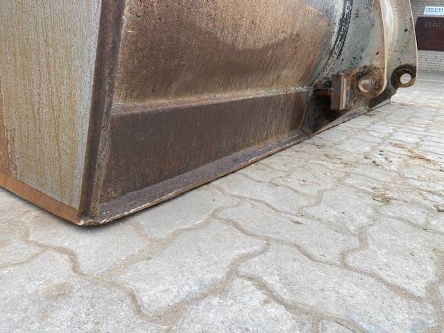 Seiler (1223)  3.8 cbm neuw. Schaufel / bucket