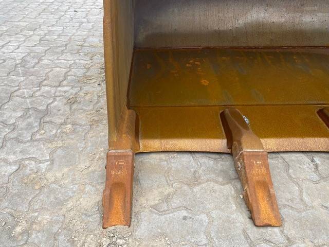 Seiler (1223)  3.8 cbm neuw. Schaufel / bucket