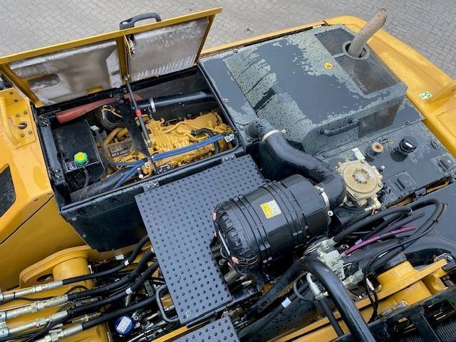 CAT MH 3022 MIETE / RENTAL (12002178)