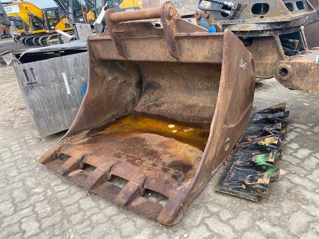 [Other] (5605)  1.60 m TL / bucket