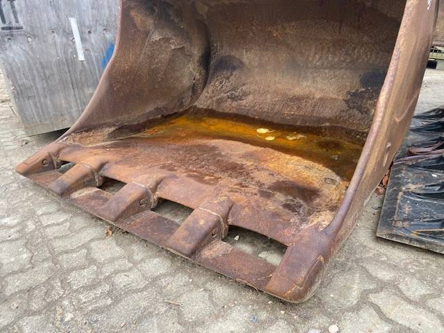 [Other] (5605)  1.60 m TL / bucket