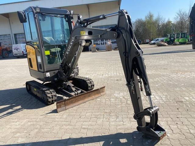 Volvo EC 20 E MIETE / RENTAL (12001540)