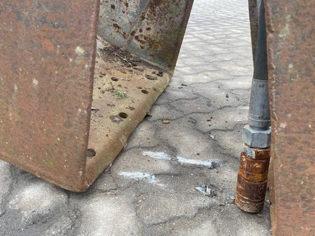 [Other] (5687) 0.70 m hydr. drehb. Greifer / grab