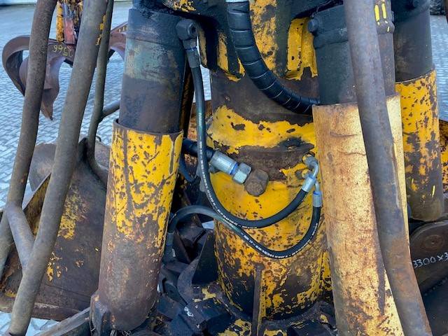 Peiner Polypgreifer ex. Liebherr A 954 (99002567)