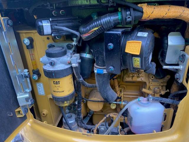 CAT 301.8-05A (12001902)