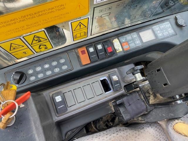 CAT M 318 D VAH SW OQ (12005443)