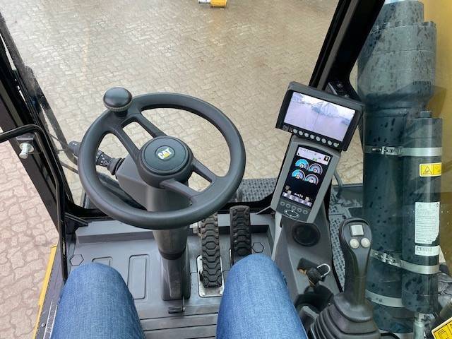 CAT MH 3022 IND MIETE / RENTAL (12002178)