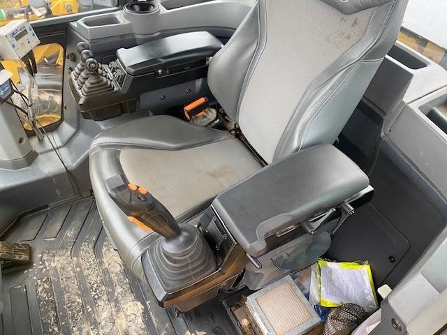 John Deere 744 P MIETE / RENTAL (12002126)