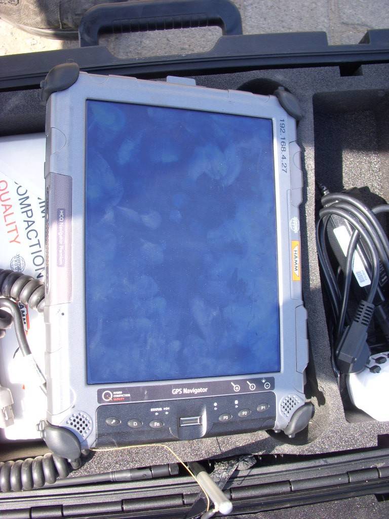 Hamm H13i mit Verdichterplatten + HCQ (12001224)