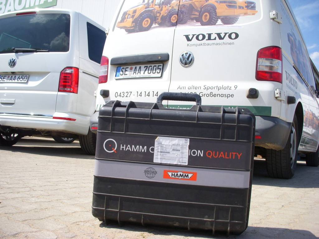 Hamm H13i mit Verdichterplatten + HCQ (12001224)