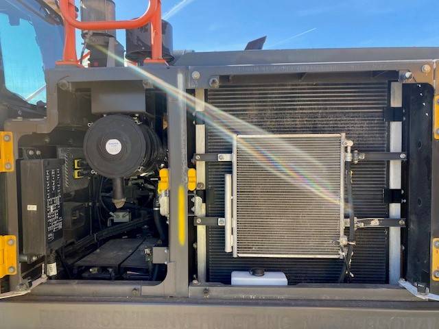 Volvo EC 220 E L MIETE / RENTAL (12005725)