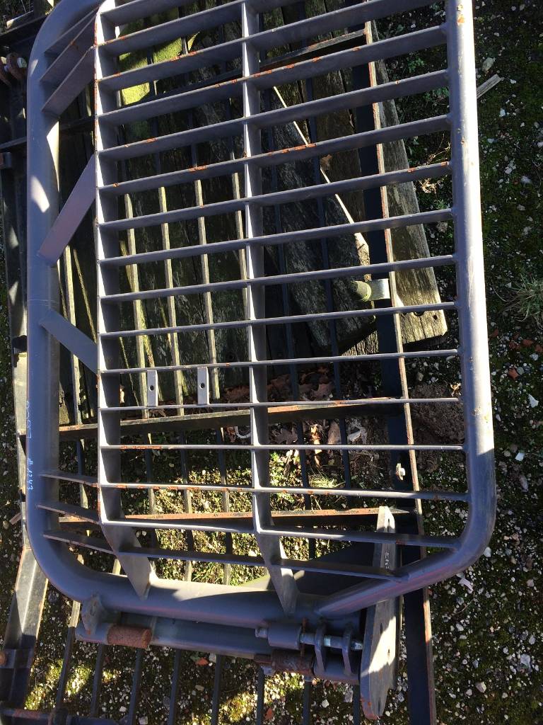 Volvo (1766) 16289618 Heckschutzgitter / rear protection