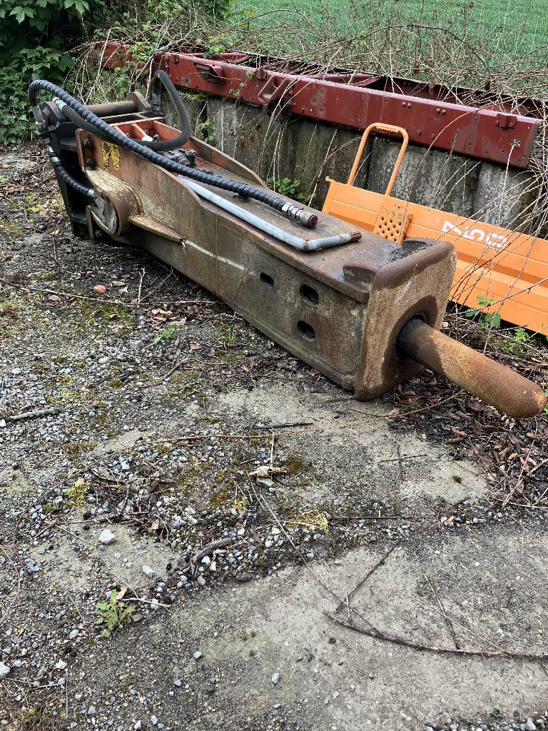 Hitachi ZX 280 LC N-3  30 t mit Hammer (12005941)