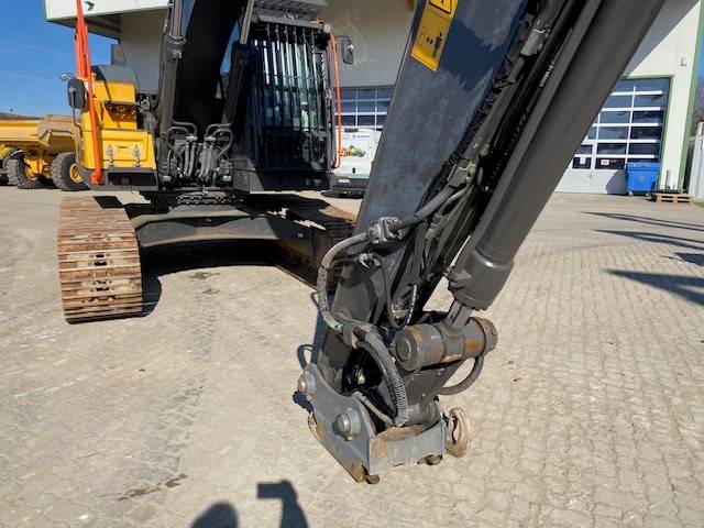 Volvo EC 220 E L OQ 65 MIETE / RENTAL (12005725)