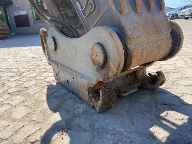 Volvo EC 220 E L OQ 65 MIETE / RENTAL (12005725)