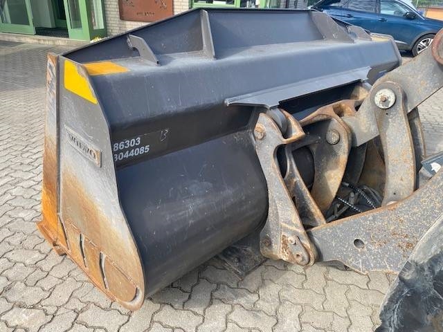 Volvo L 90 H MIETE / RENTAL (12002215) Volvo L 90 H MIETE / RENTAL (12002215)