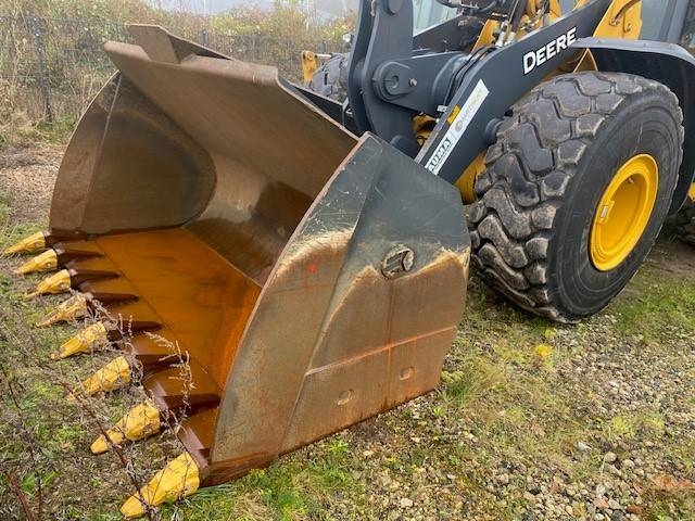 John Deere 744 P MIETE / RENTAL (12002126)