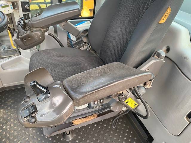 Volvo L 120 H MIETE / RENTAL (12001008)