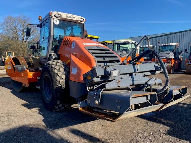 Hamm H13i mit Verdichterplatten + HCQ (12001224)