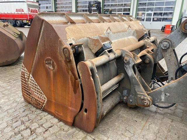 Kaiser (5256) ca. 3.6 cbm gebr. Hochkippschaufel / bucket