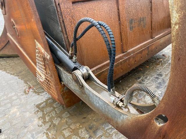 Kaiser (5256) ca. 3.6 cbm gebr. Hochkippschaufel / bucket