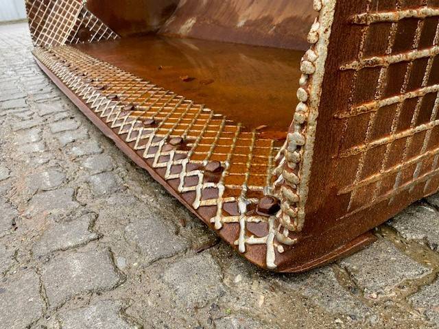 Kaiser (5256) ca. 3.6 cbm gebr. Hochkippschaufel / bucket