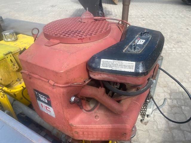 Norton BS 16 Kernbohrwagen mit 200 mm Bohrkrone