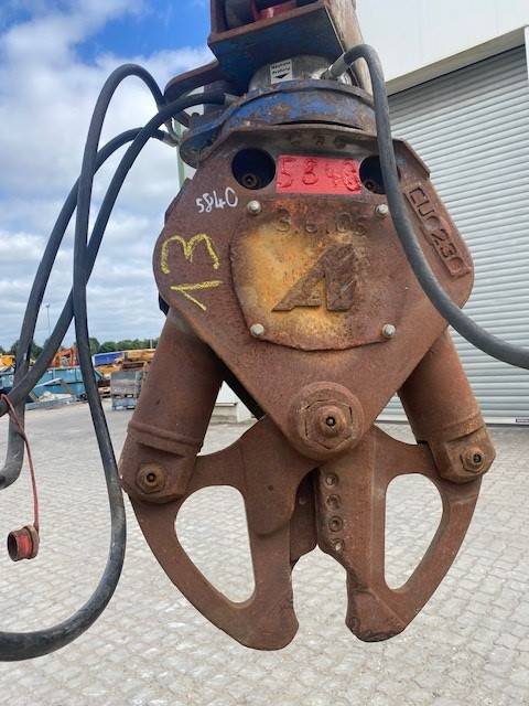 Arden Equipment CU230 Lehnhoff MS03 240 kg (12005840)