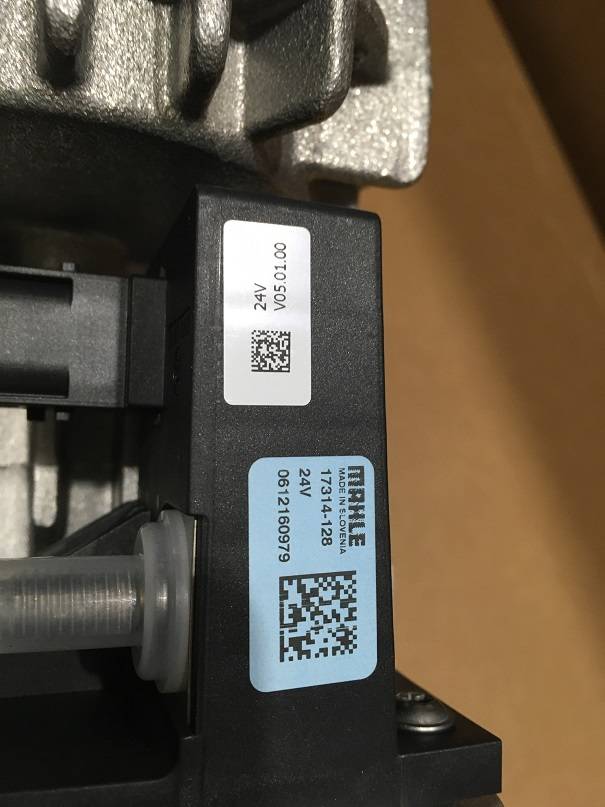 Volvo VOE 22425313 Luftpumpe COMBUSTION AIR BLOWER