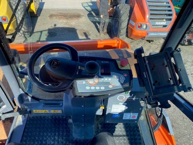 Hamm H13i mit Verdichterplatten + HCQ (12001224)