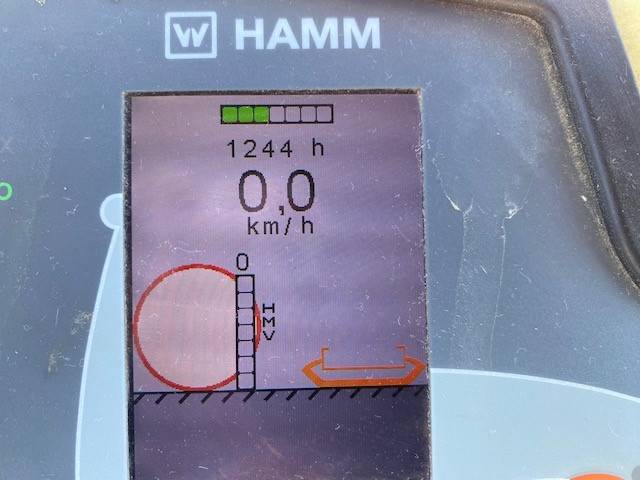 Hamm H13i mit Verdichterplatten + HCQ (12001224)
